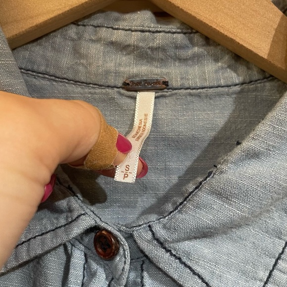 Free People Born Free Cowgirl Chambray Blue Button Up - size S - Picture 5 of 6